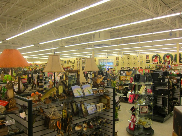 How many Hobby Lobby craft stores are there?