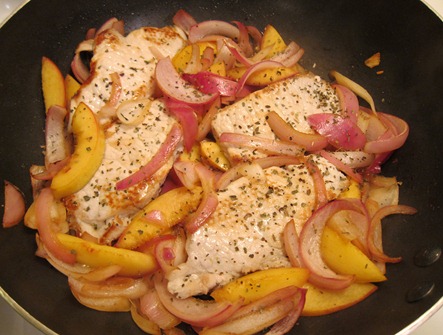 pork peaches onion 004