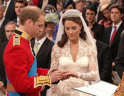 ap_prince_william_kate_rings_dm-110428_ssh