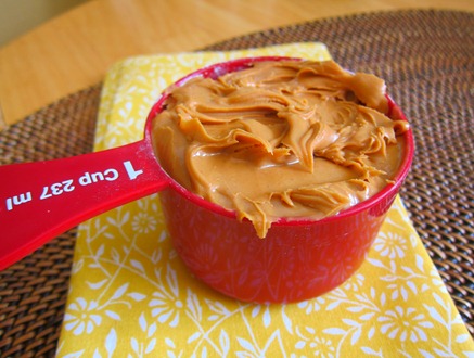 peanut butter energy bites 007