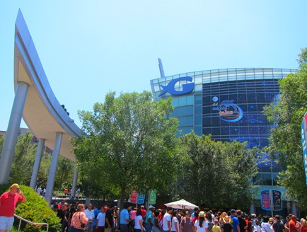 scuba diving with whale sharks georgia aquarium 043