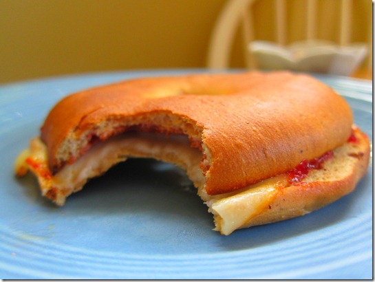 bagelwich cheese and jelly 005