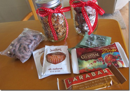 granola in ball jar 003