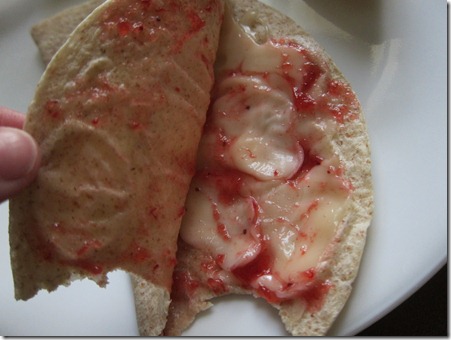 cheese and jelly bagelwich 003