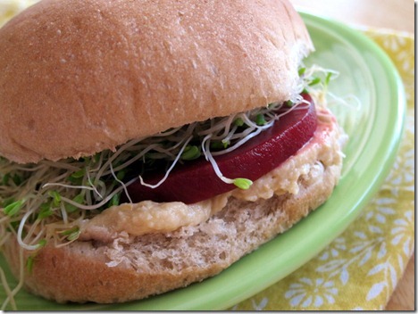 hummus and beet sandwich 007