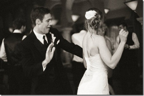 dancing at wedding
