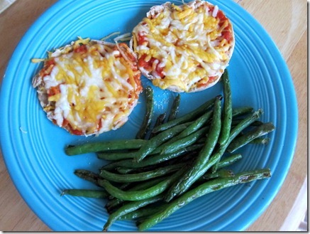 english muffin pizzas 001