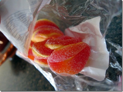 peach rings 003
