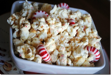White chocolate peppermint popcorn 012