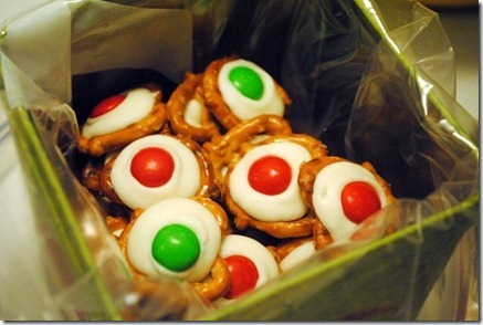 christmas pretzels