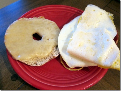 egg bagelwich 002