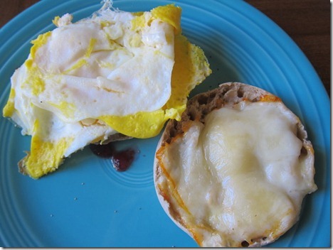 egg english muffin 015