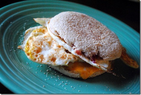 egg sandwich english muffin 029