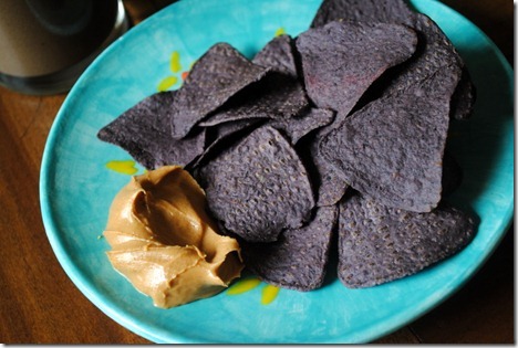 blue corn tortilla chips 006