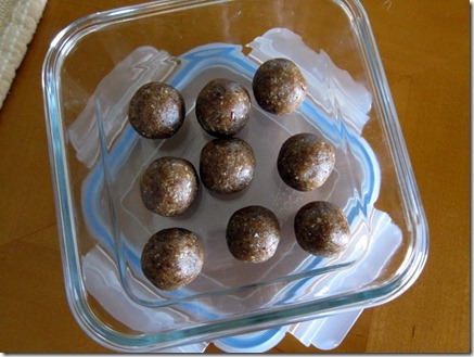 Date Balls 024-1