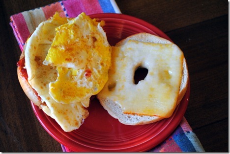 egg bagelwich 004