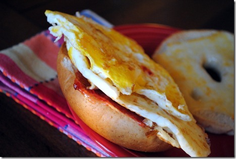 egg bagelwich 005