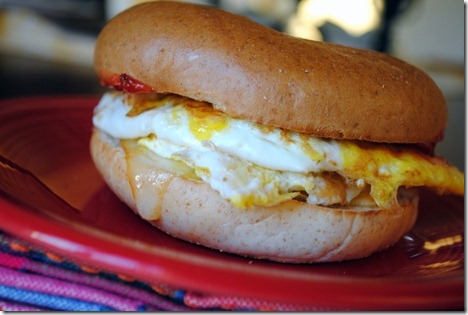 egg bagelwich 011