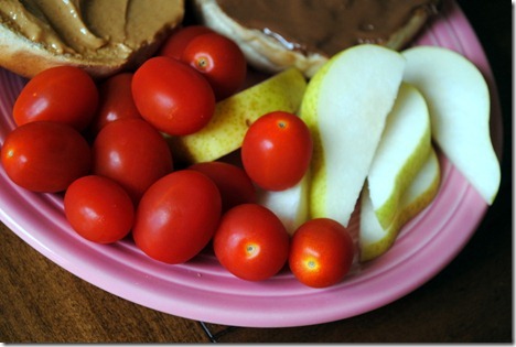 tomatoes pear slices