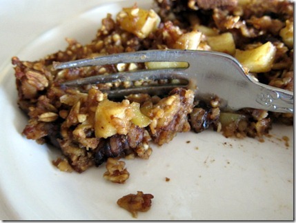 baked oatmeal with apple and walnuts