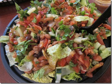 moe's salad with beans