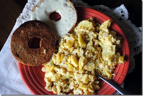 hummus scrambled eggs