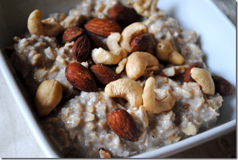 overnight oats with mixed nuts