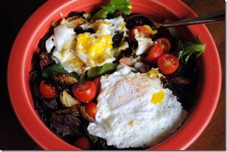 eggs on top of salad 001
