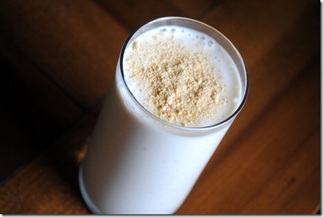 healthy banana smoothie