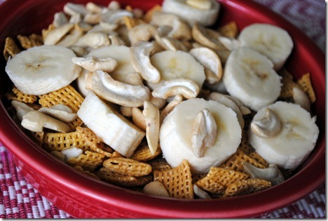 honey nut chex with bananas 006