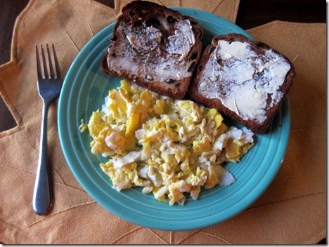 eggs with cinnamon raisin toast