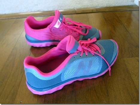 new balance pink walking shoes