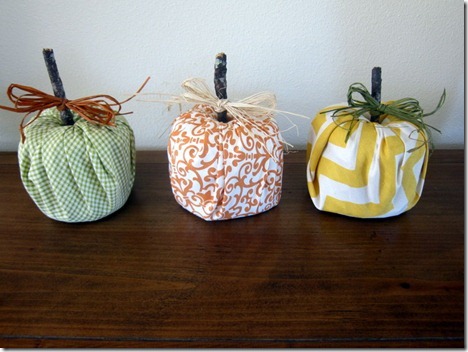 toilet paper roll pumpkin craft