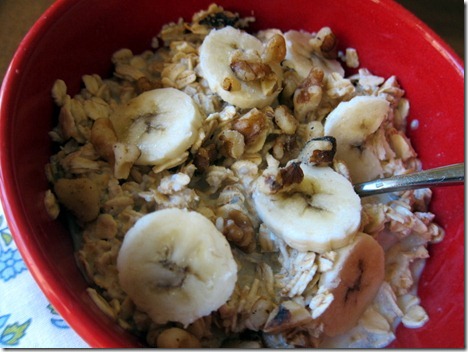 Overnight Oats with Walnuts