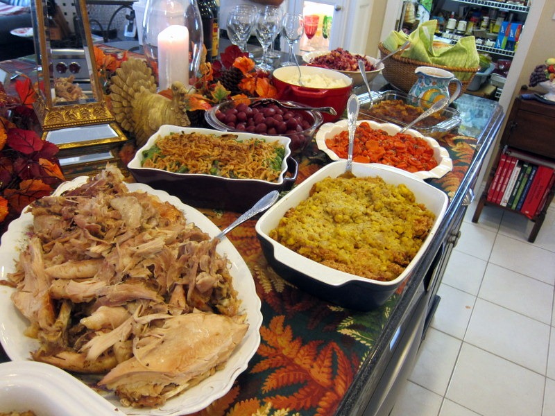 Thanksgiving-Table-Display.jpg