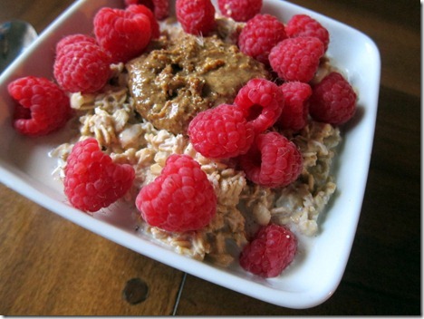 overnight oats with almond butter