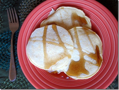 pancakes with syrup 002