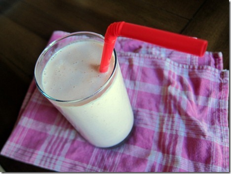 strawberry banana protein smoothie