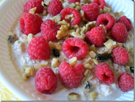 Vanilla Walnut Overnight Oats