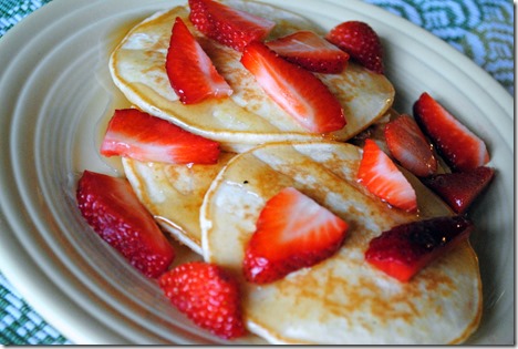 Greek Yogurt Pancakes with Strawberries