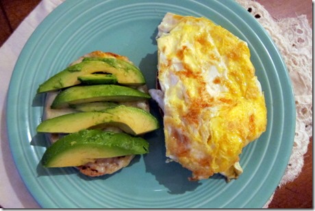avocado and egg breakfast sandwich
