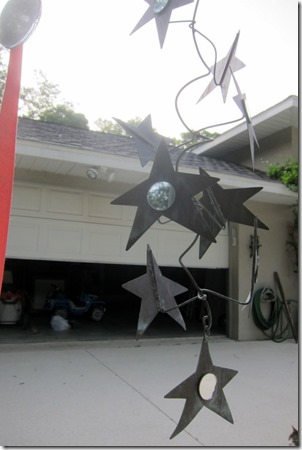 backyard mirror decorations