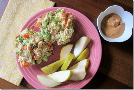 tuna salad with pear