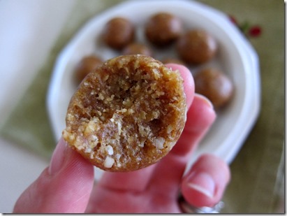 Oatmeal Walnut Date Balls