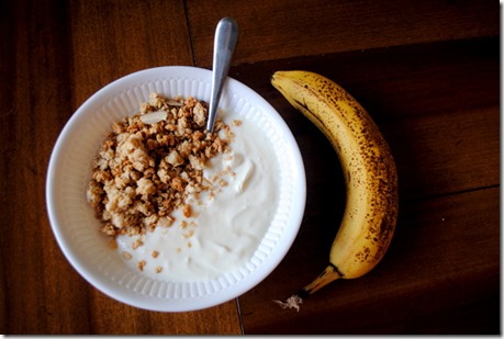 yogurt granola banana