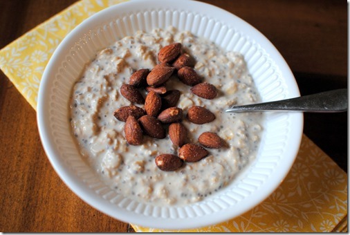 overnight oats with almonds