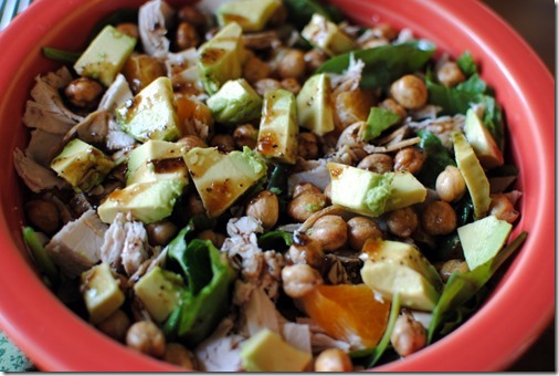 Salad with Chickpeas, Avocado, Turkey and Orange