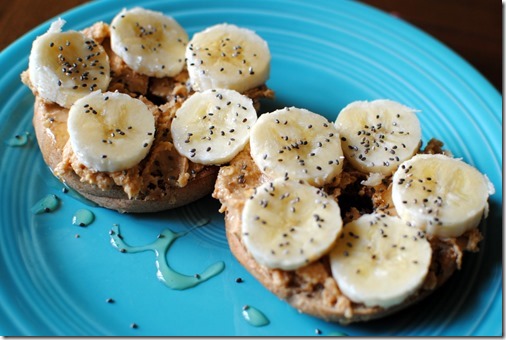 Bagel topped with  banana, honey and chia seeds