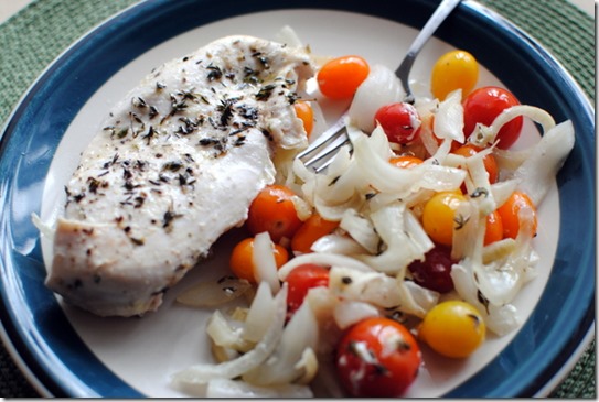 chicken with onion fennel and tomatoes