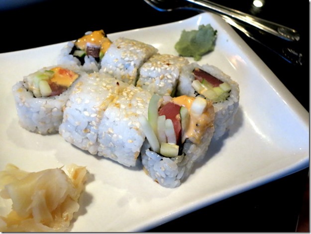 spicy tuna roll